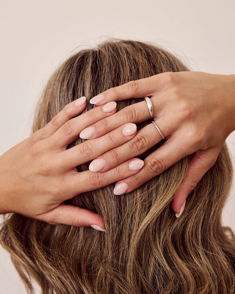 Renforcement sur ongles naturels nude rosé, solides et élégants – Concept Beauté Cap-Rouge, Charlesbourg, Lac-Beauport.