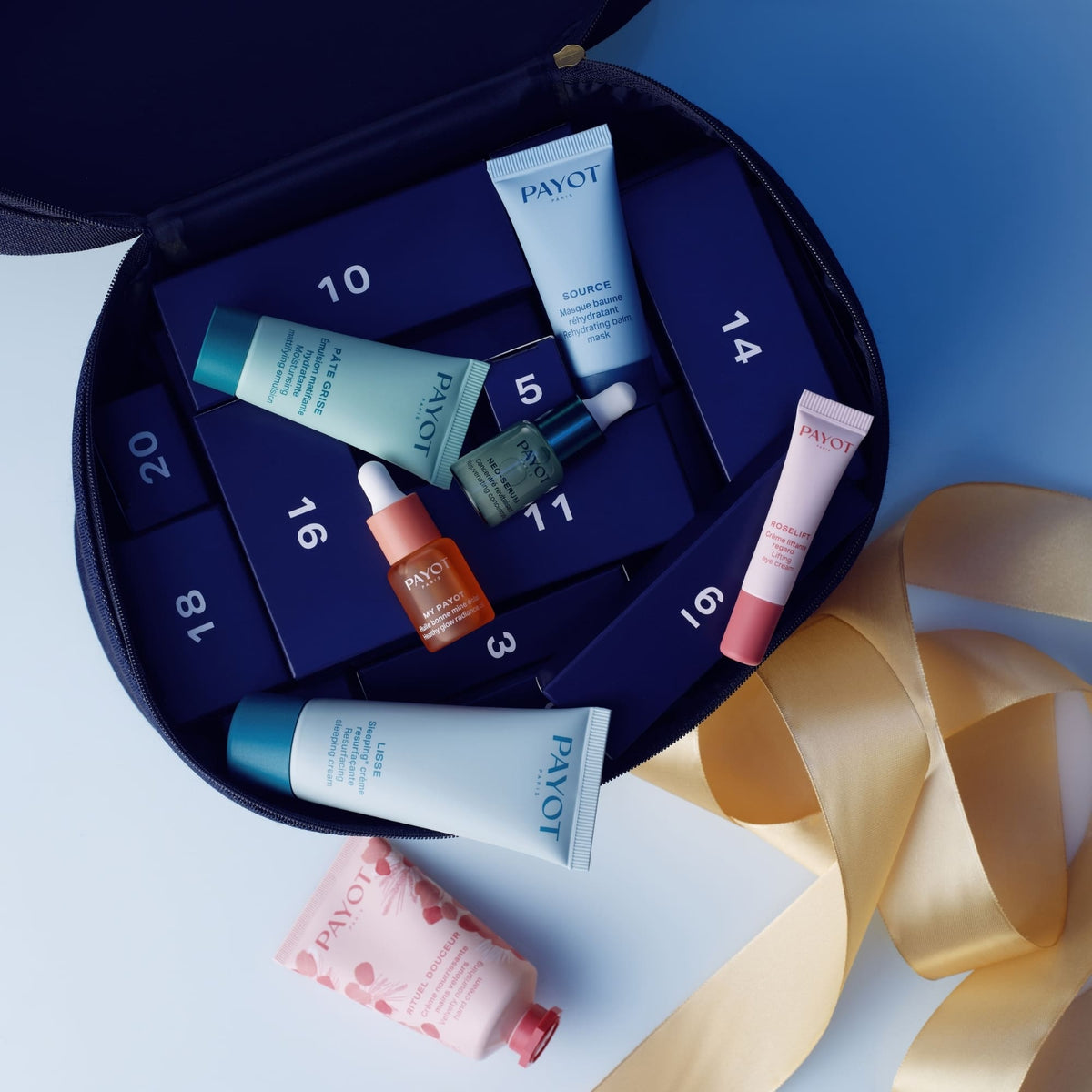 Calendrier de l’Avent PAYOT 2026 bleu avec soins visage miniatures, disponible sur la boutique en ligne de Concept Beauté.