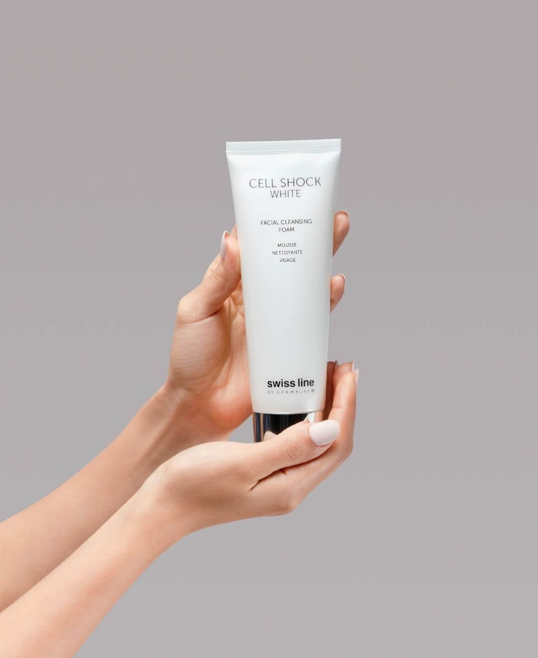 Mousse nettoyante visage Cell Shock White Swissline, texture douce pour une peau nette et lumineuse – Concept Beauté Cap-Rouge, Charlesbourg, Lac-Beauport.