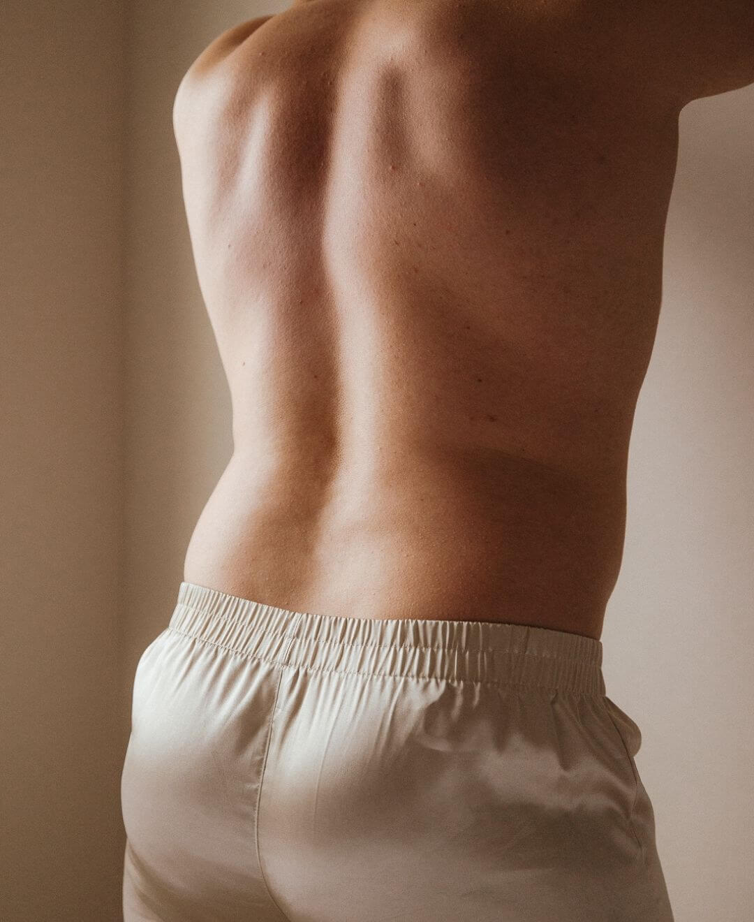 Épilation laser et lumière pulsée du dos pour homme, peau lisse, Concept Beauté Cap-Rouge, Charlesbourg, Lac-Beauport