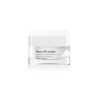 Crème Meso lift, soin raffermissant et lissant pour améliorer la fermeté et l’élasticité de la peau.